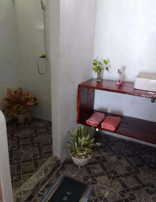 Pondok Lestari Kadidiri Batudaka Exteriör bild
