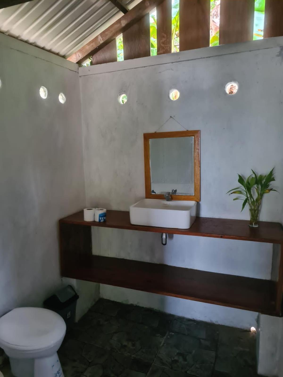 Pondok Lestari Kadidiri Batudaka Exteriör bild